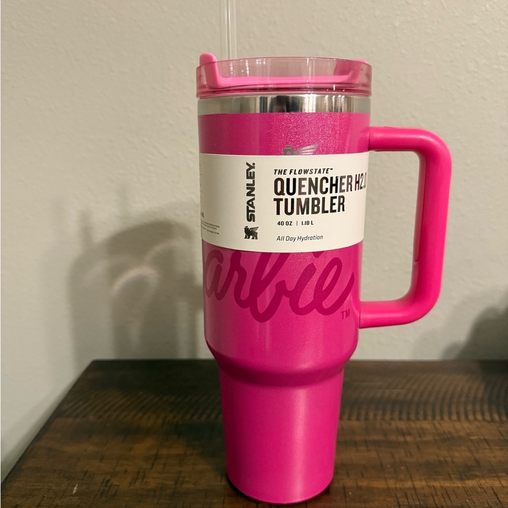Stanley Barbie 40oz Duplicated